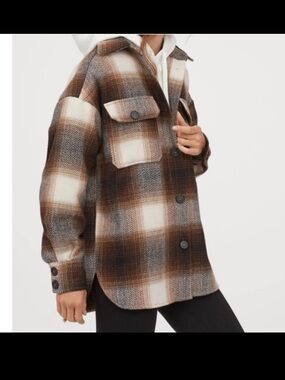 H&M brown/cream herringbone plaid shacket - HTF Blogger fav!!